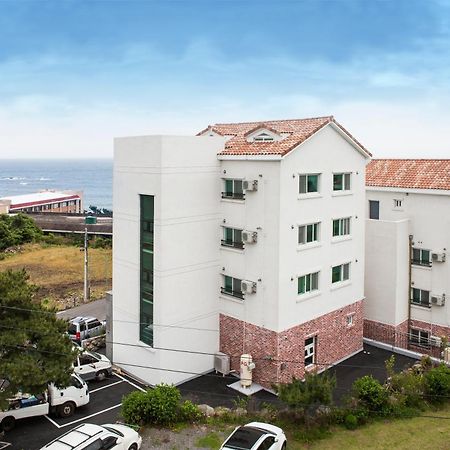 Jeju Aria Pension Exteriör bild