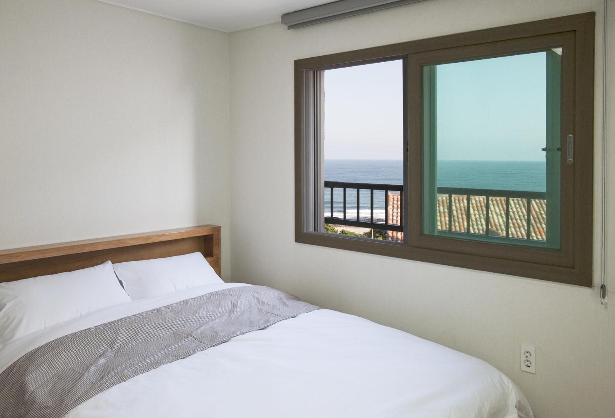 Jeju Aria Pension Exteriör bild
